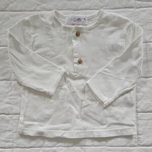 NWOT Zara Kids Cream Long Sleeve Tee with Button Accents